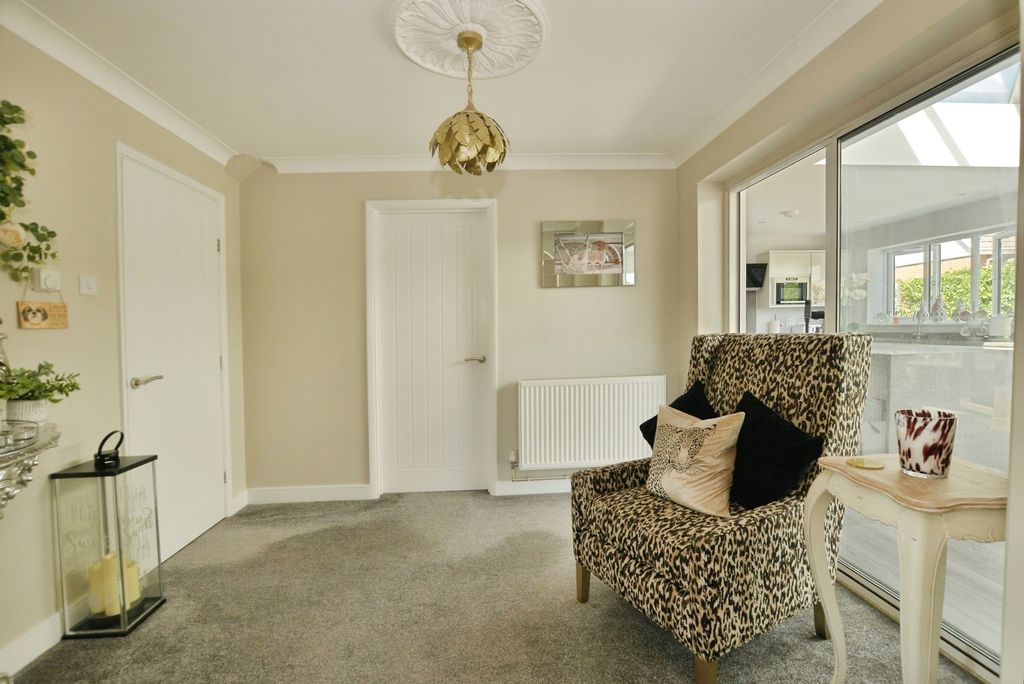 Property photo 3 of 24 Pbox-Img.Jpg