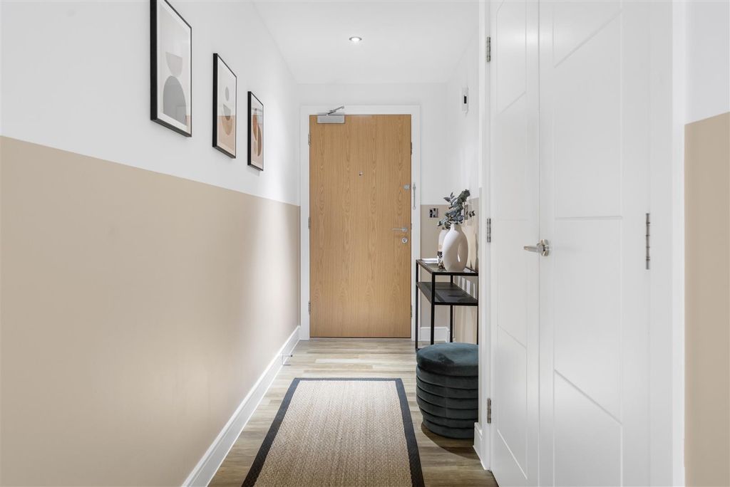 Property photo 3 of 25 5.Jpg