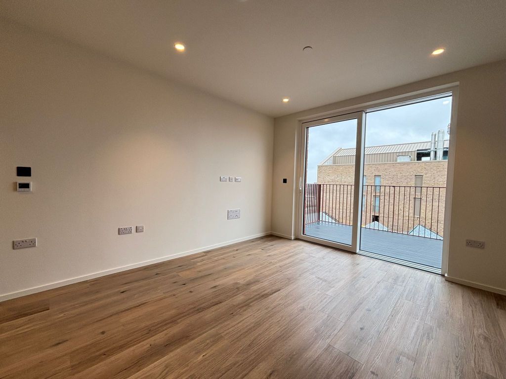 Property photo 2 of 12 Living Room