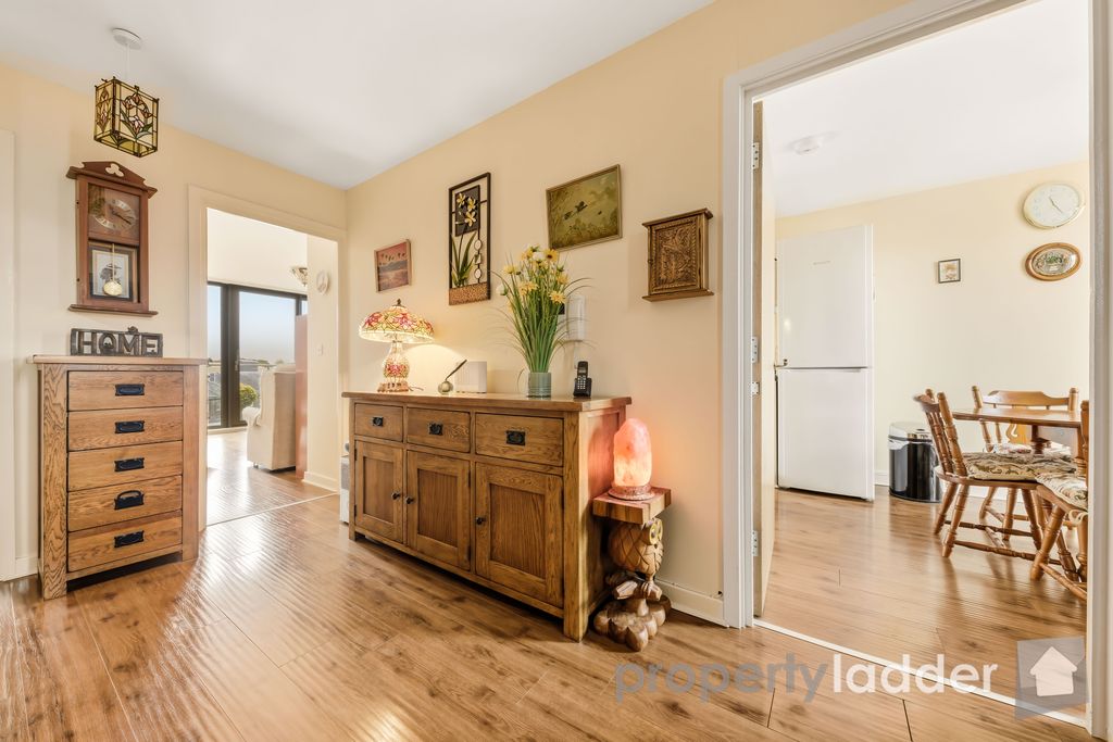 Property photo 3 of 25 Pl-15