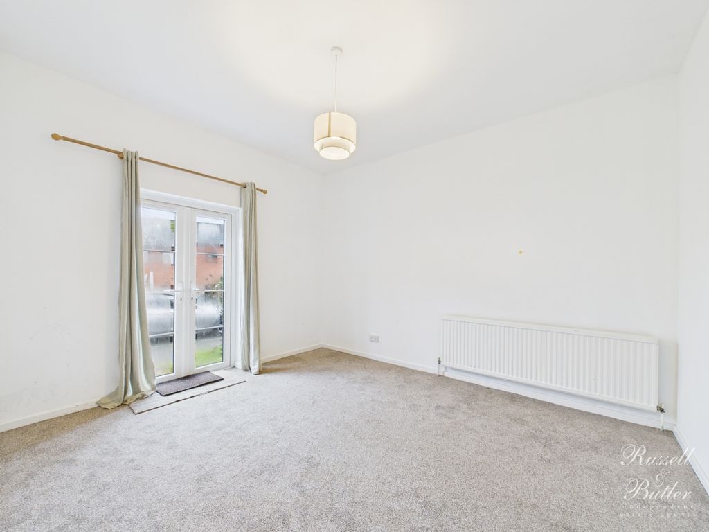 Property photo 3 of 9 Cam01995G0-Pr0396-Still001