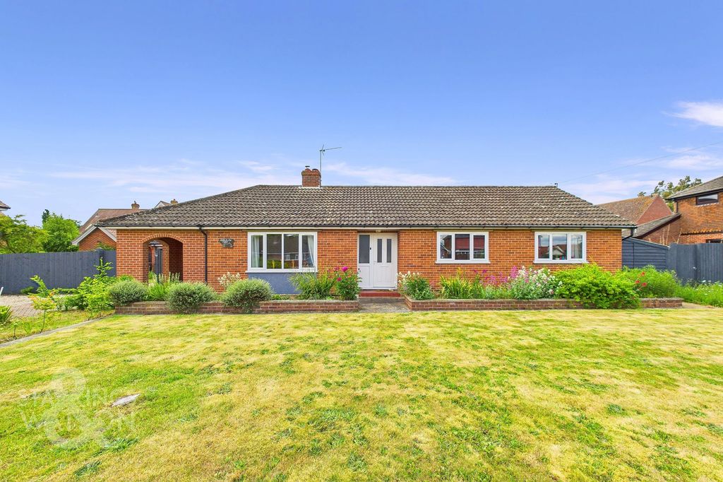Property photo 1 of 33