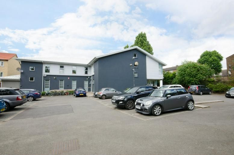 Property photo 1 of 5