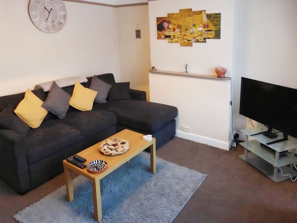 Property photo 3 of 9