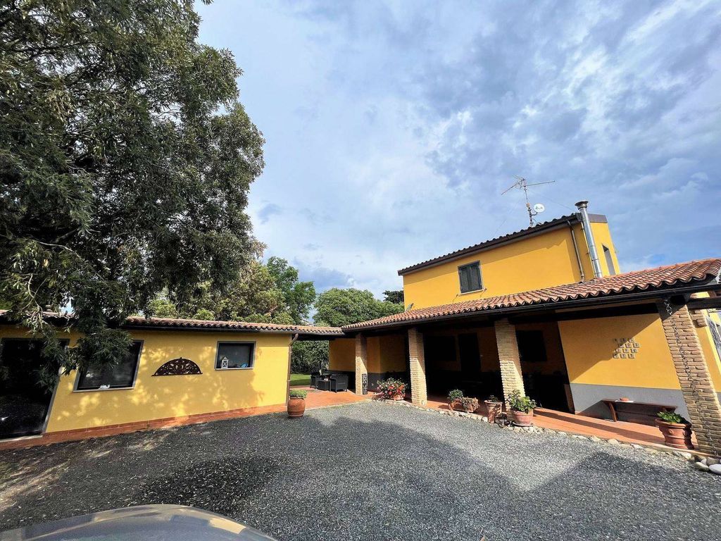Property photo 2 of 30