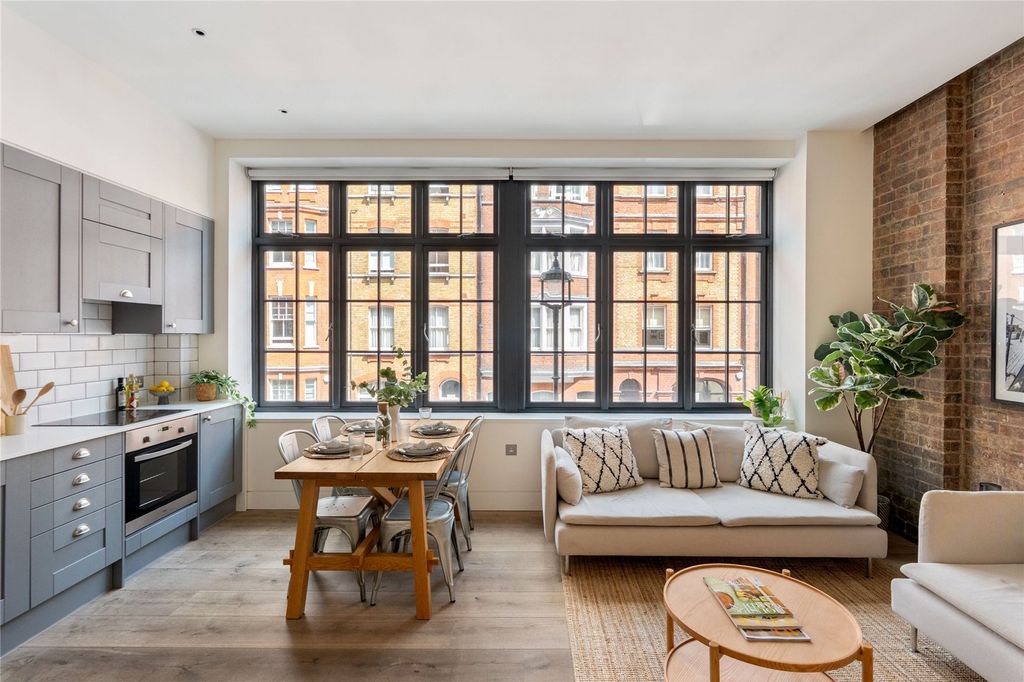 Property photo 1 of 13 Open Plan Living