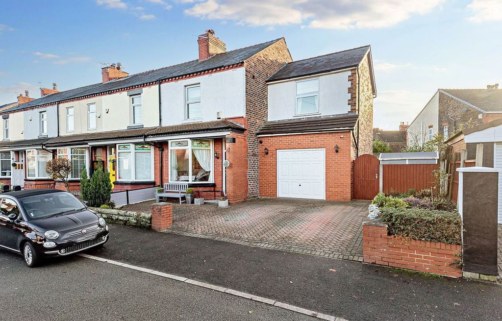 Property photo 3 of 28