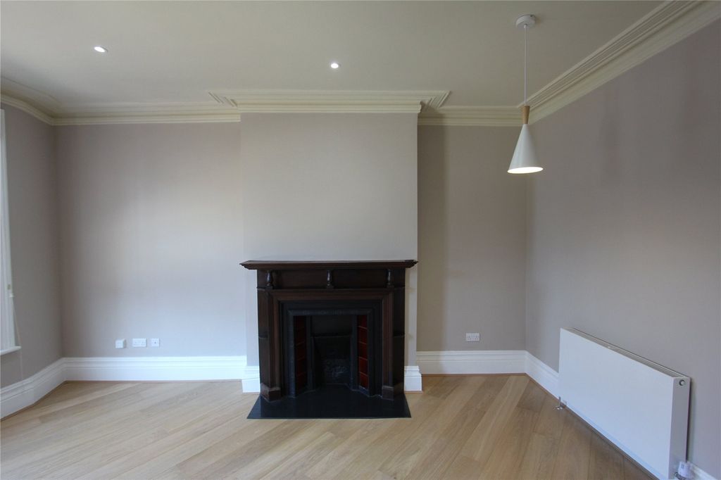 Property photo 2 of 16 Picture No. 64