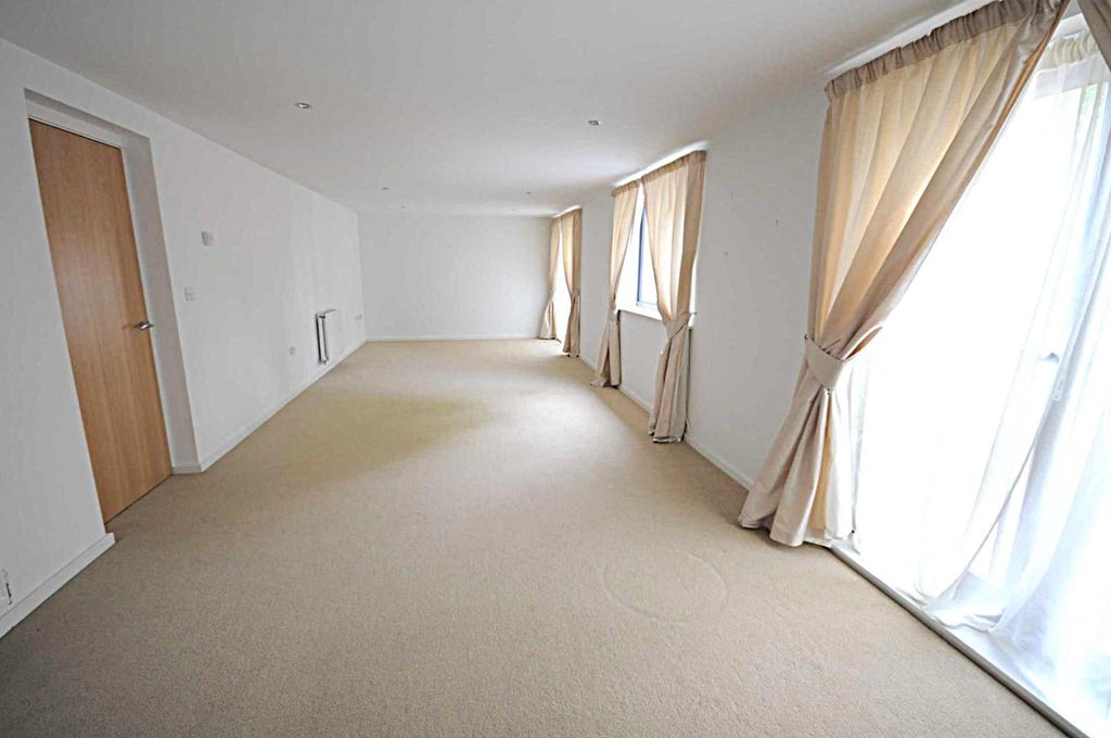 Property photo 3 of 9 H5Oefokjf0Srmkjosou3Fw.Jpg