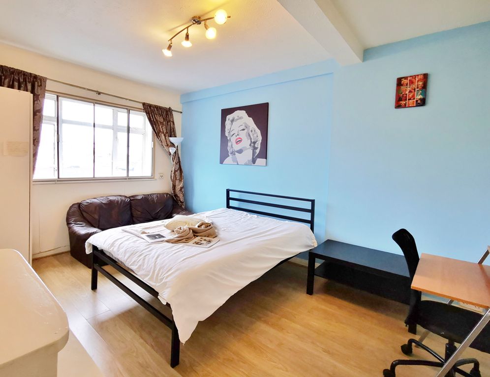 Property photo 1 of 39