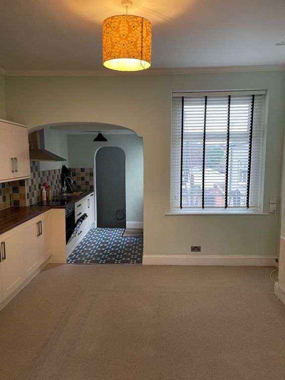 Property photo 2 of 24