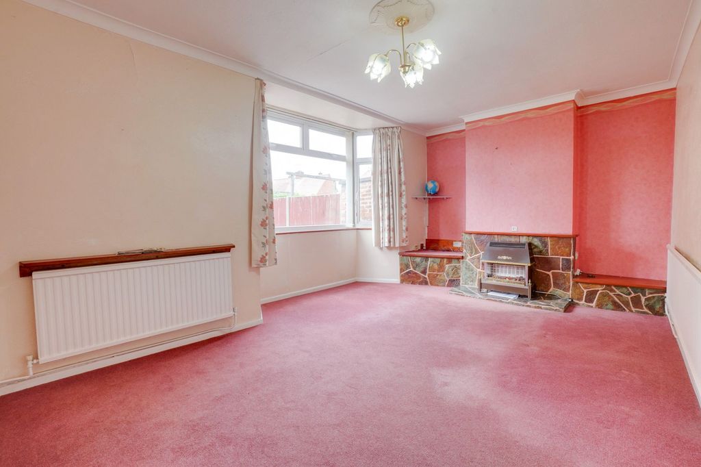 Property photo 2 of 23