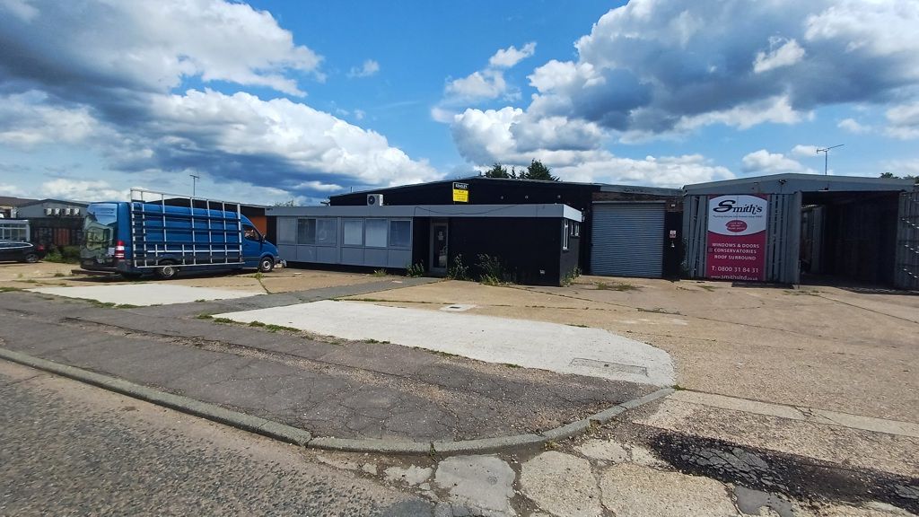 Property photo 1 of 8 Photo 10