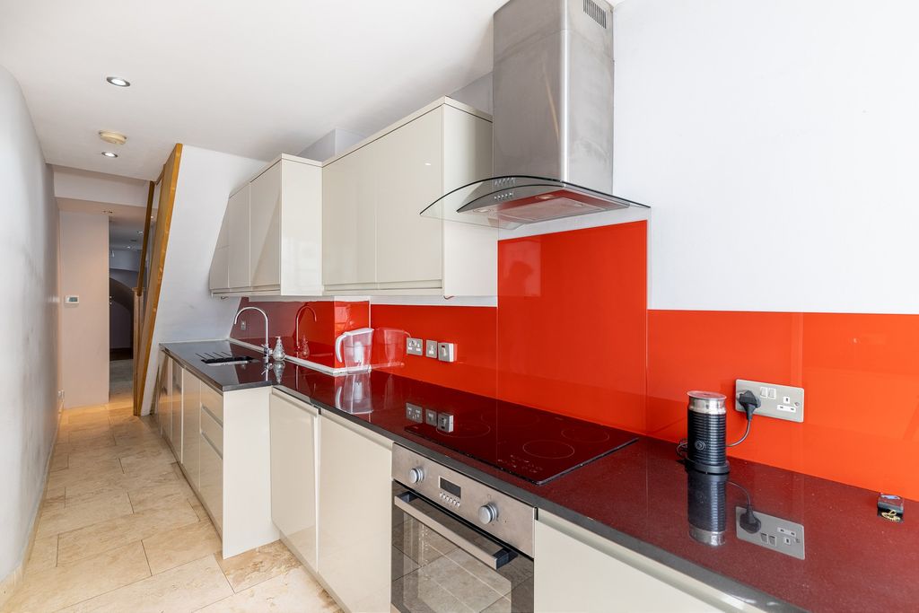 Property photo 2 of 10 Picture 2