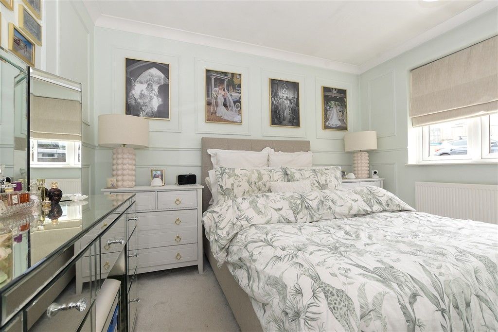 Property photo 1 of 4 Bedroom 1