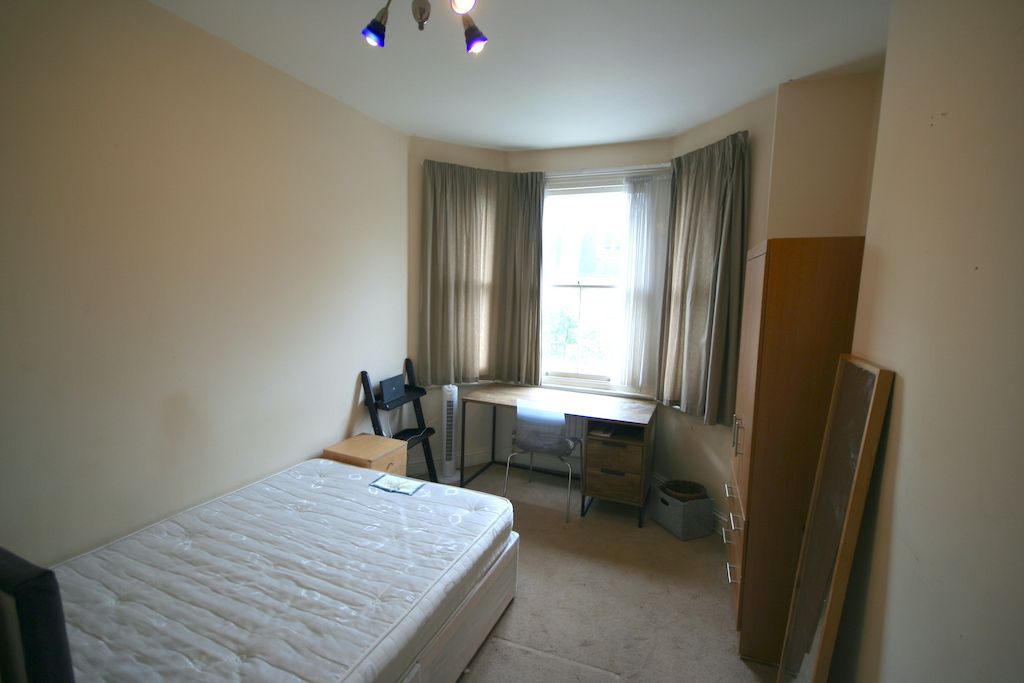 Property photo 3 of 5