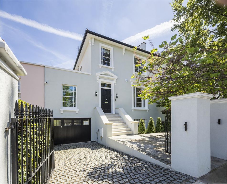 Property photo 1 of 24 20 Norfolk Rd-6767-Pano.Jpg