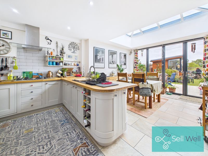 Property photo 2 of 32 Kitchen/Diner