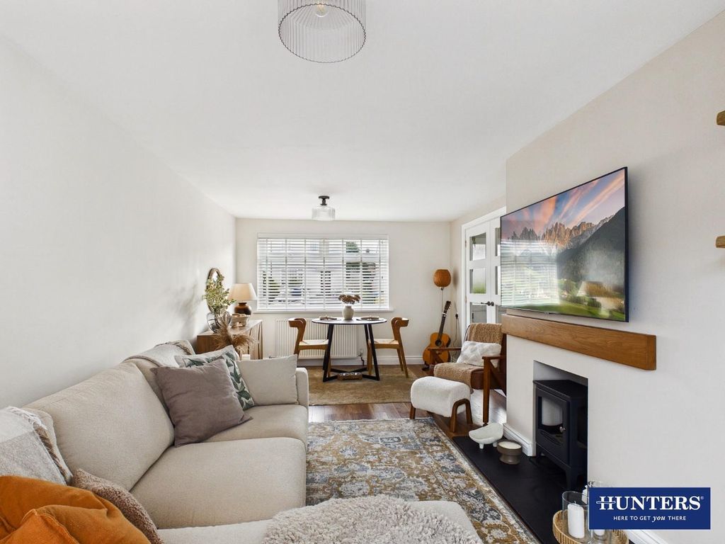 Property photo 2 of 24 Cam05424G0-Pr0161-Still013.Jpg