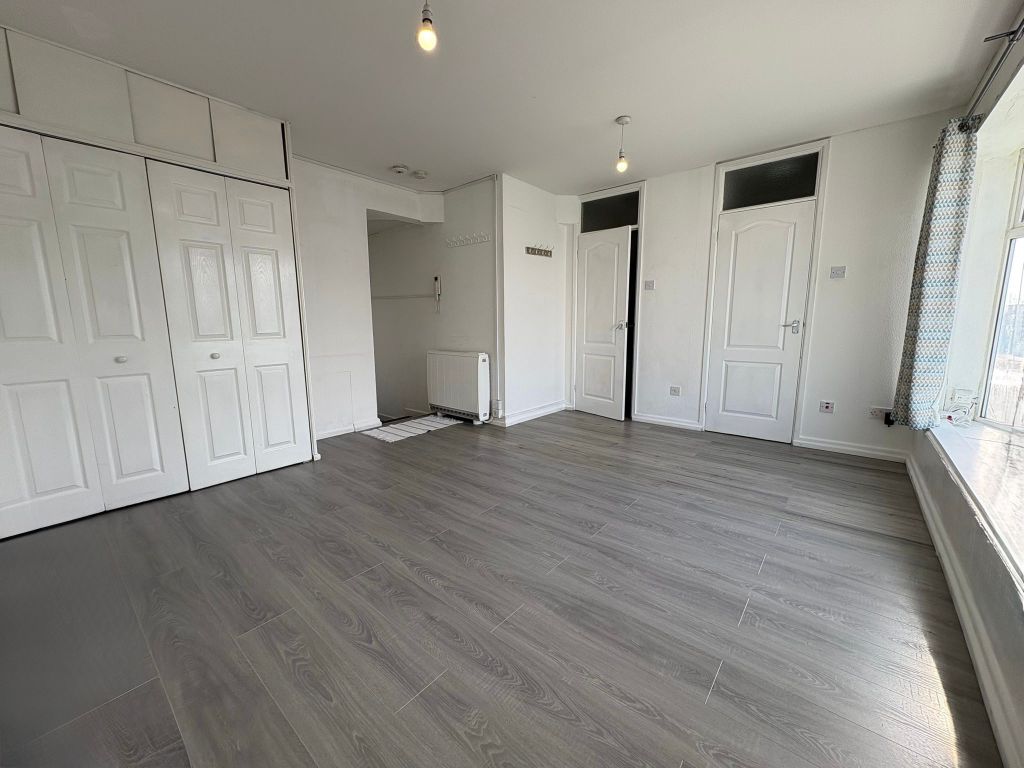 Property photo 1 of 4 Img_4695