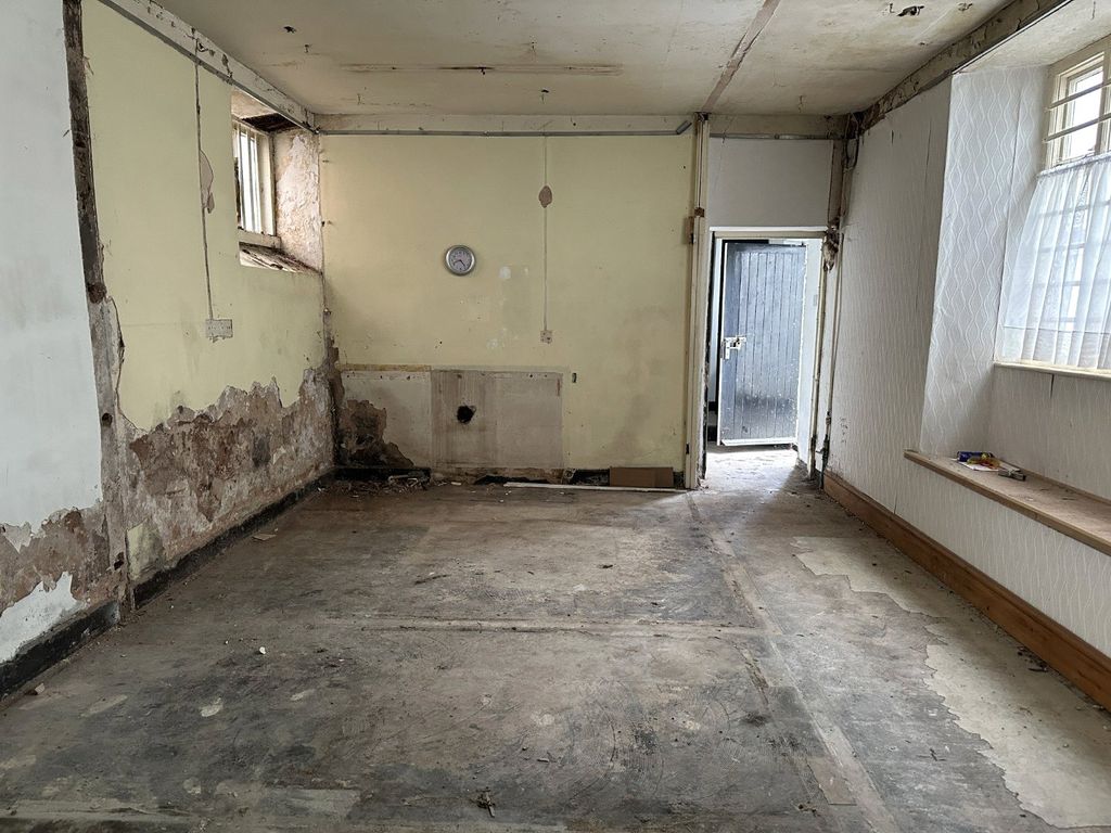 Property photo 2 of 12 Picture No. 08