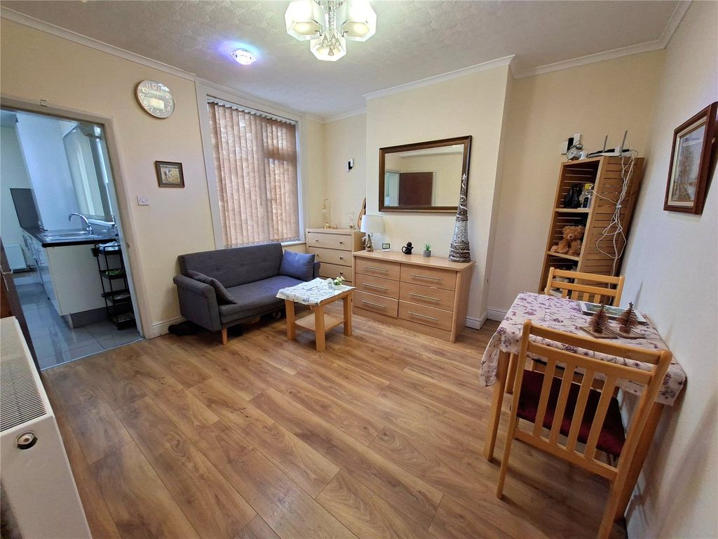 Property photo 2 of 15 Picture No. 09