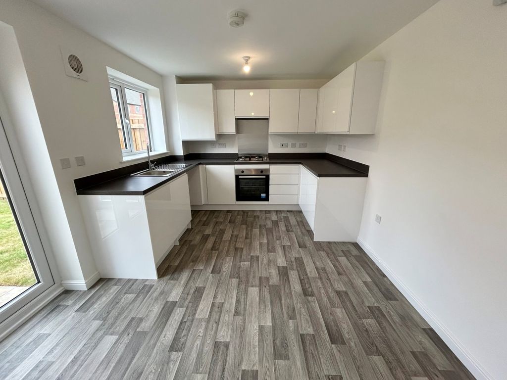 Property photo 2 of 10 Picture No. 05