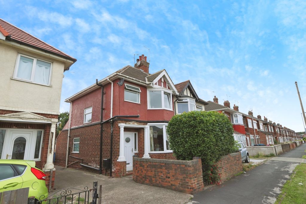 Property photo 1 of 12 4004171