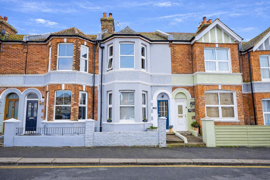 Property photo 1 of 29 F051B9F7-7Aa4-4771-B24E-E379B673694B.Png