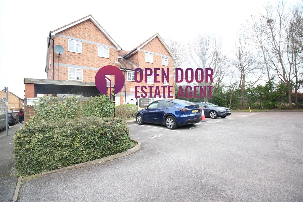 Property photo 1 of 6