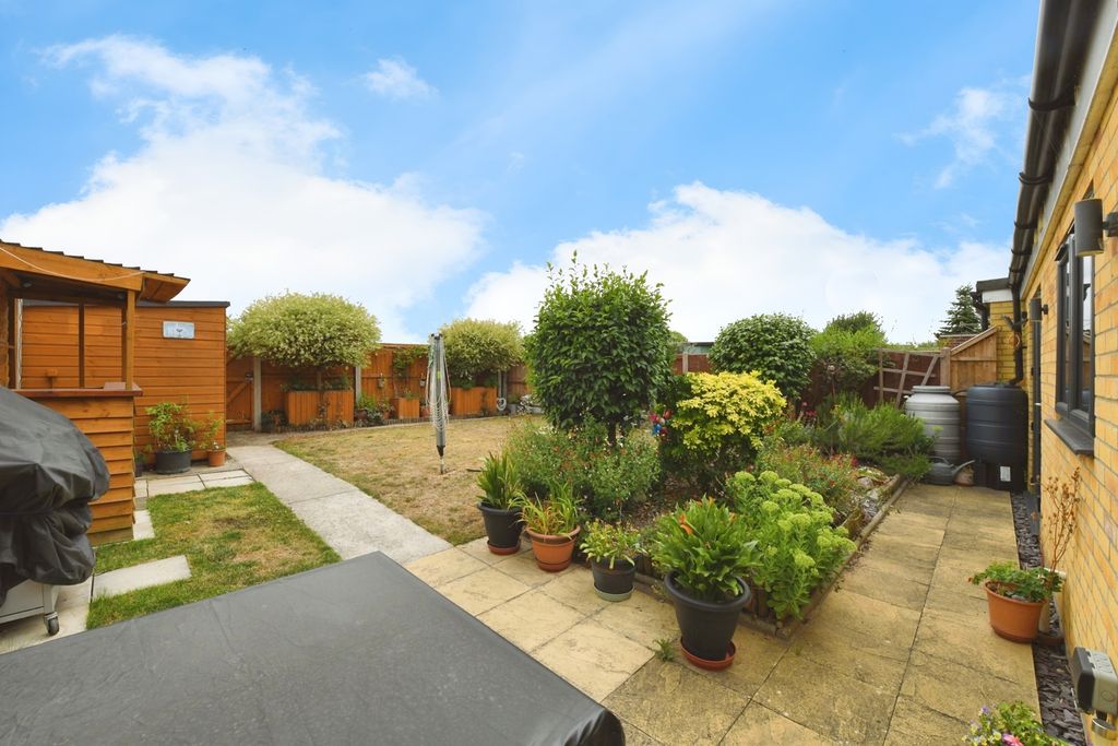 Property photo 3 of 16 Photo