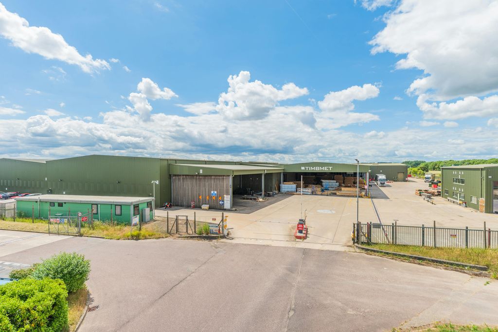 Property photo 1 of 9 Timbmet, Stanford In The Vale, Faringdon-1.Jpg