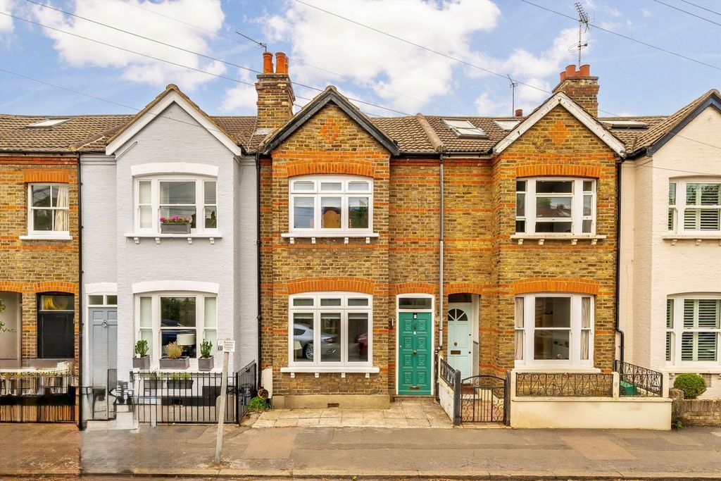 Property photo 1 of 7