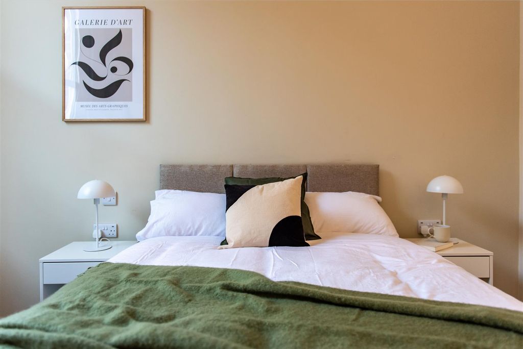 Property photo 3 of 10 Lovelace Court Hi-Res-25.Jpg