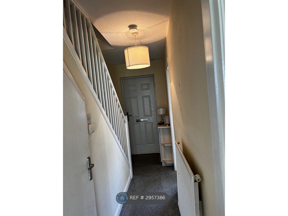 Property photo 2 of 7 Downstairs Hallway