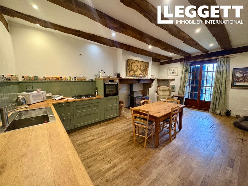 Property photo 3 of 10