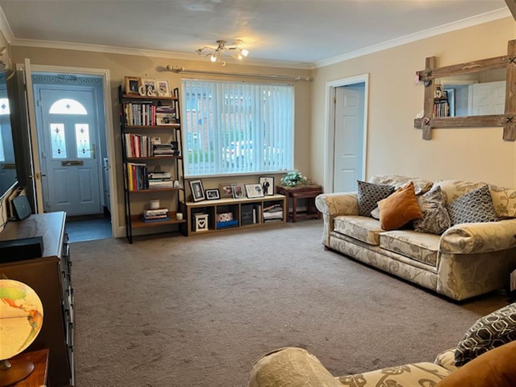Property photo 3 of 15