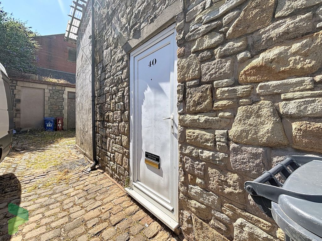 Property photo 3 of 16 Front Entrance