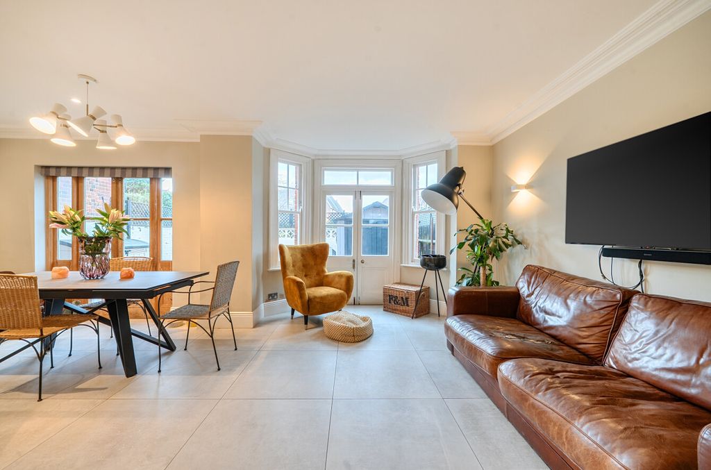 Property photo 2 of 23 Picture 2