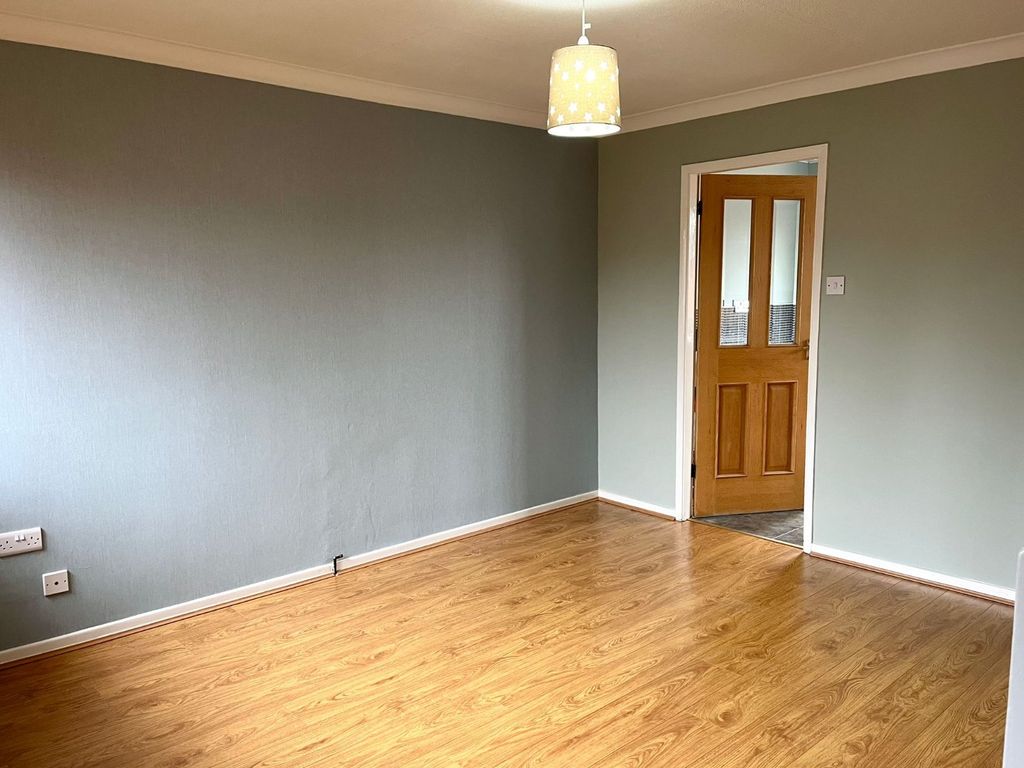 Property photo 2 of 6 Picture No. 07