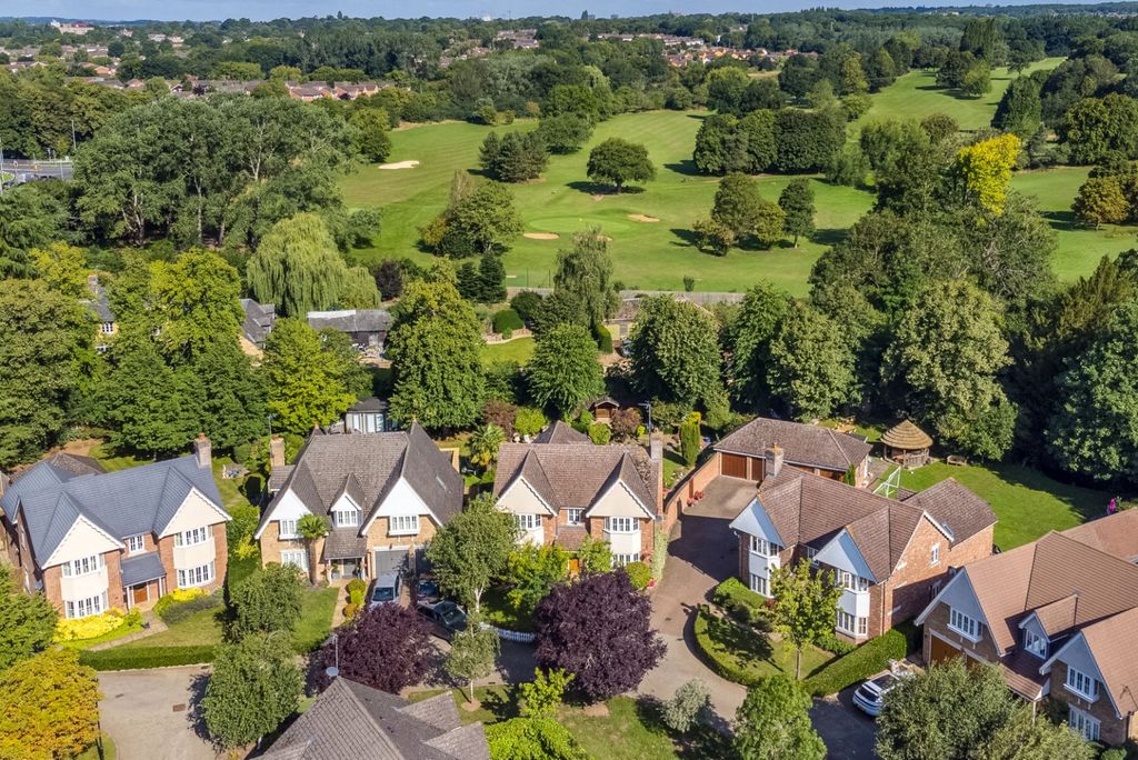 Property photo 2 of 26 Picture No. 02