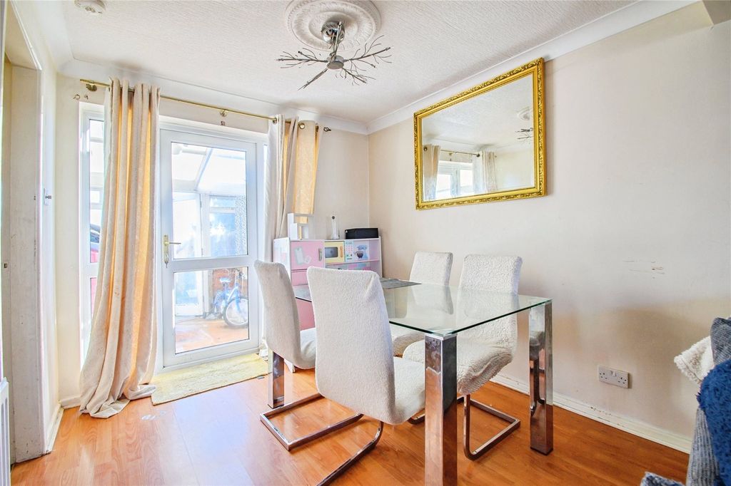 Property photo 3 of 8 Dining Room