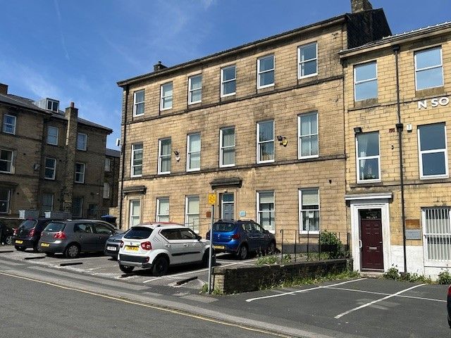 Property photo 3 of 12