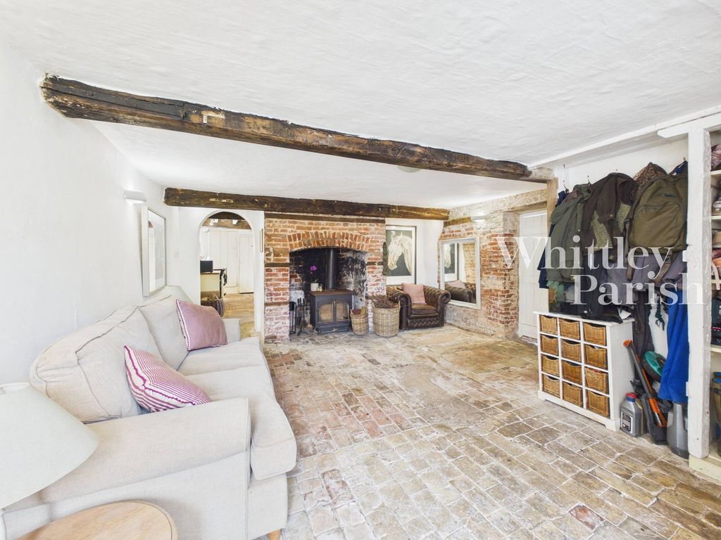 Property photo 3 of 19
