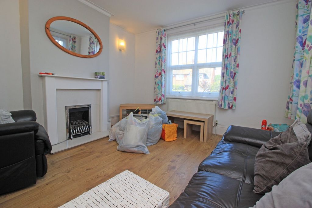 Property photo 2 of 15 Picture No. 03