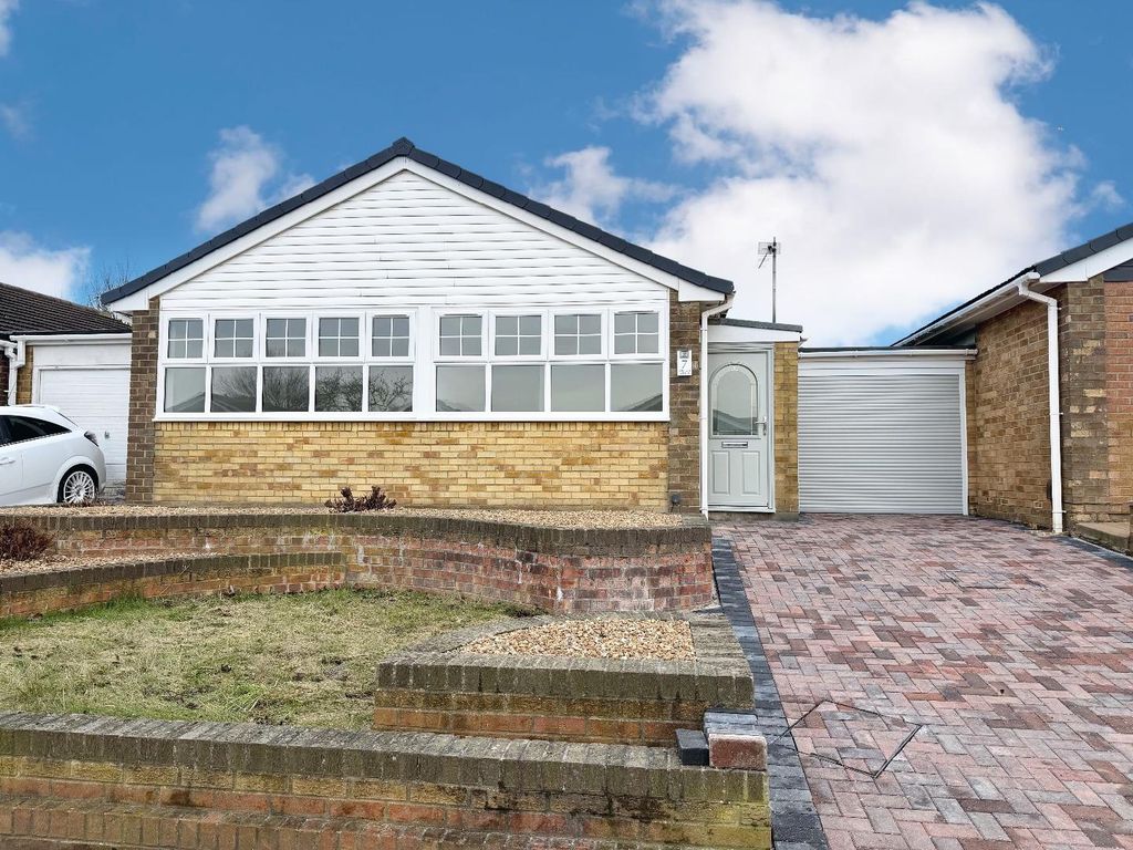 Property photo 1 of 14 External