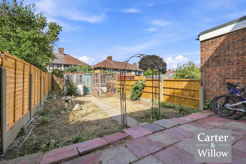 Property photo 2 of 13