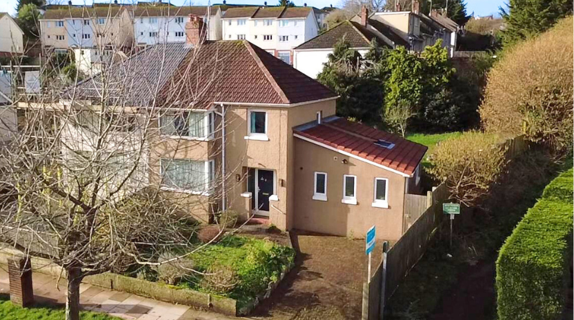 Property photo 1 of 12