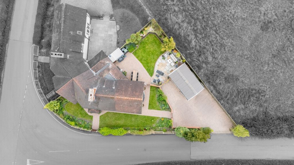 Property photo 1 of 24 4070261