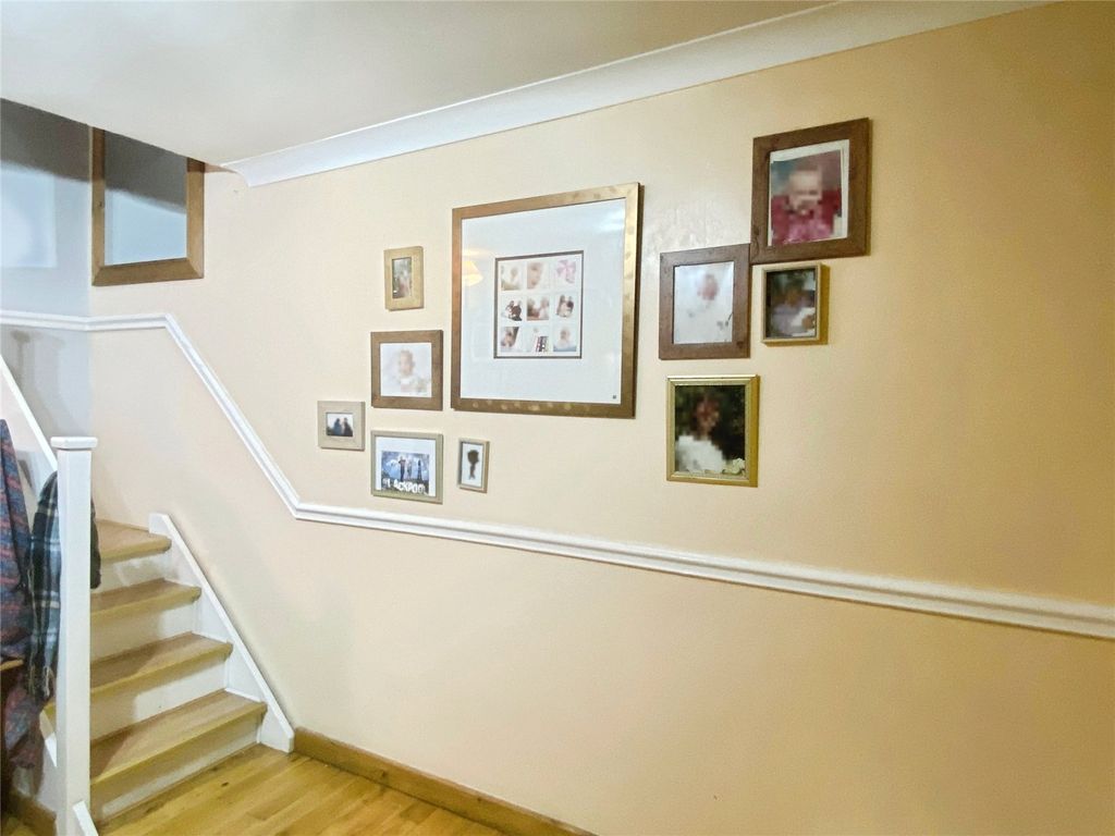 Property photo 3 of 18 Picture No. 21